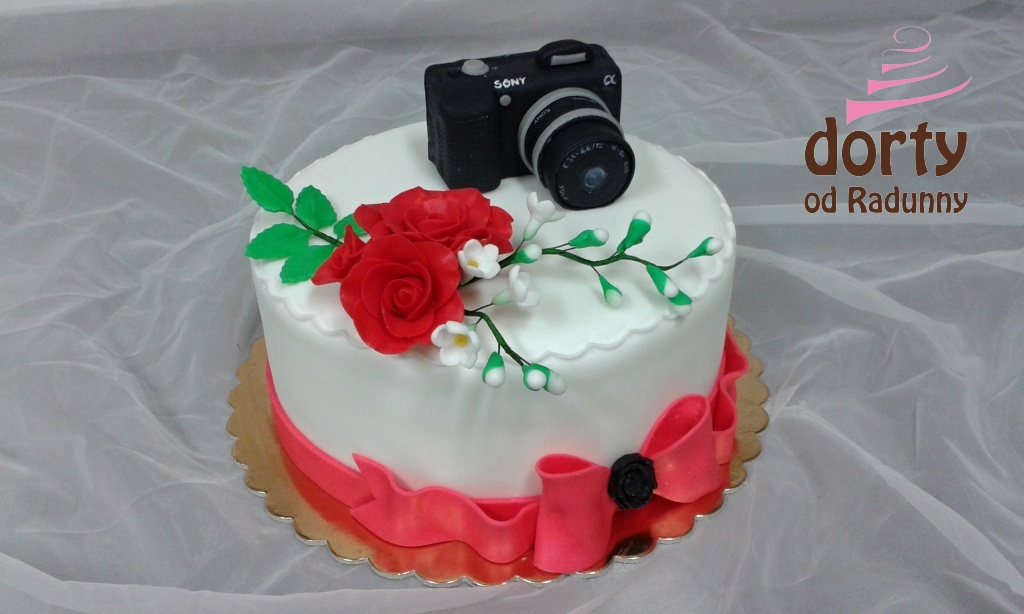 fotoaparát sony s růžemi